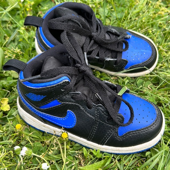 Toddler Nike air Jordan’s - Picture 1 of 5